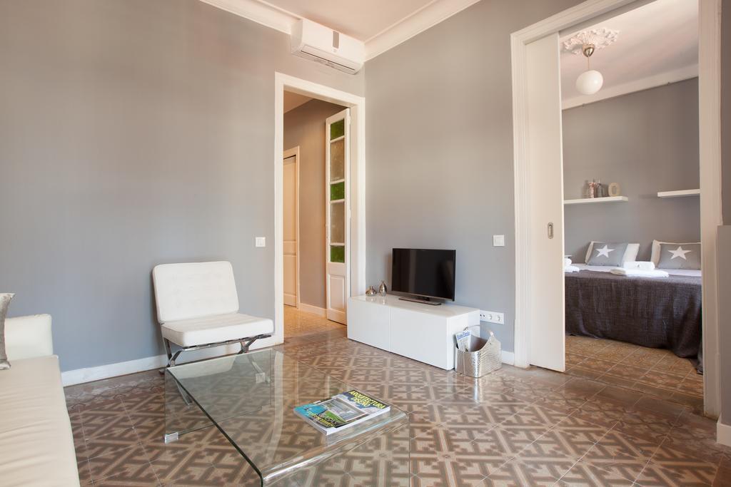 ברצלונה Enjoy Apartments Sofia מראה חיצוני תמונה