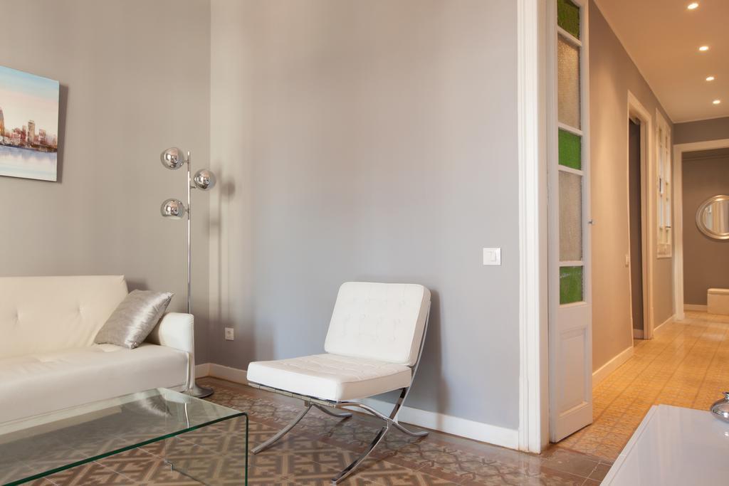 ברצלונה Enjoy Apartments Sofia מראה חיצוני תמונה